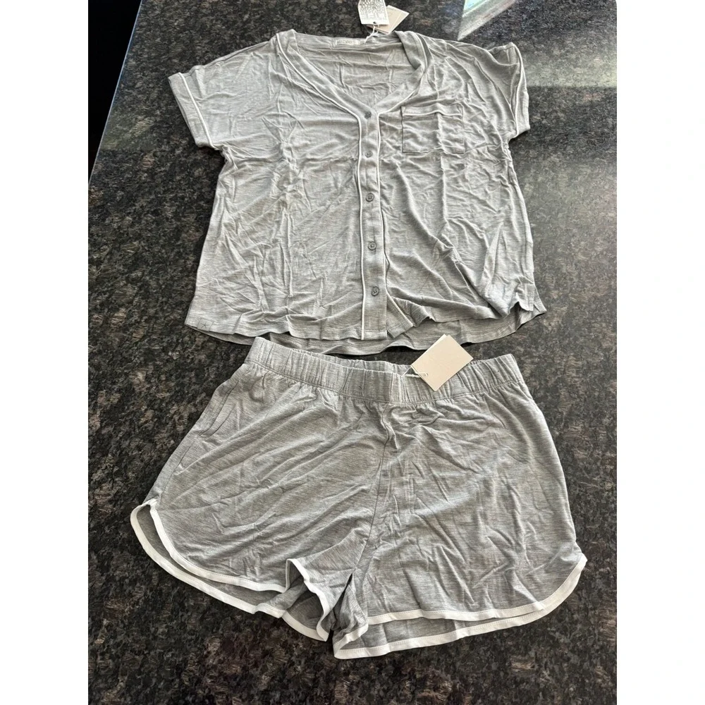 Barefoot‎ Dreams Malibu Soft Jersey Piped PJ Set Gray White XS BDWMC22293 NEW